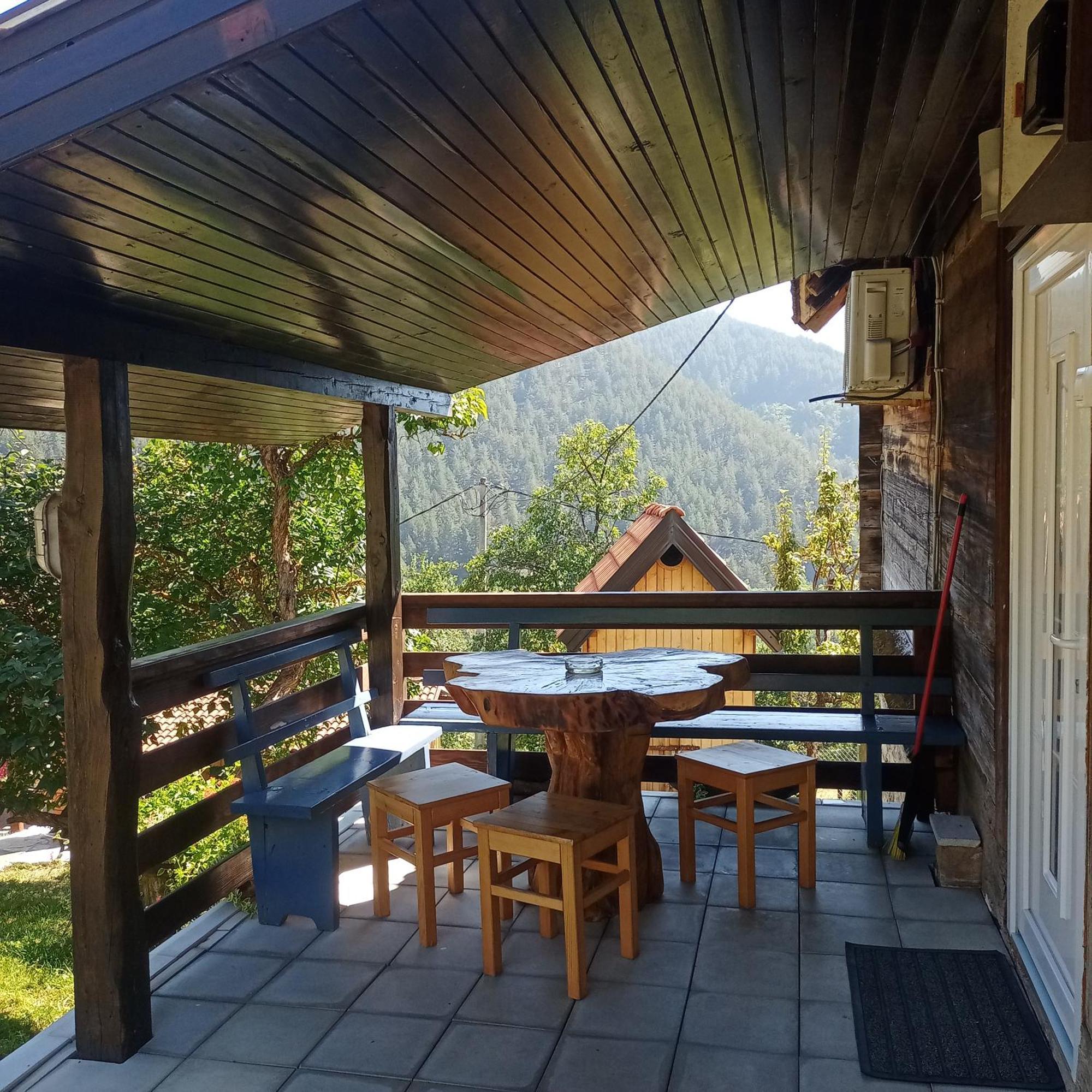 Ferienwohnung Ljubov Kutak Mokra Gora Exterior foto