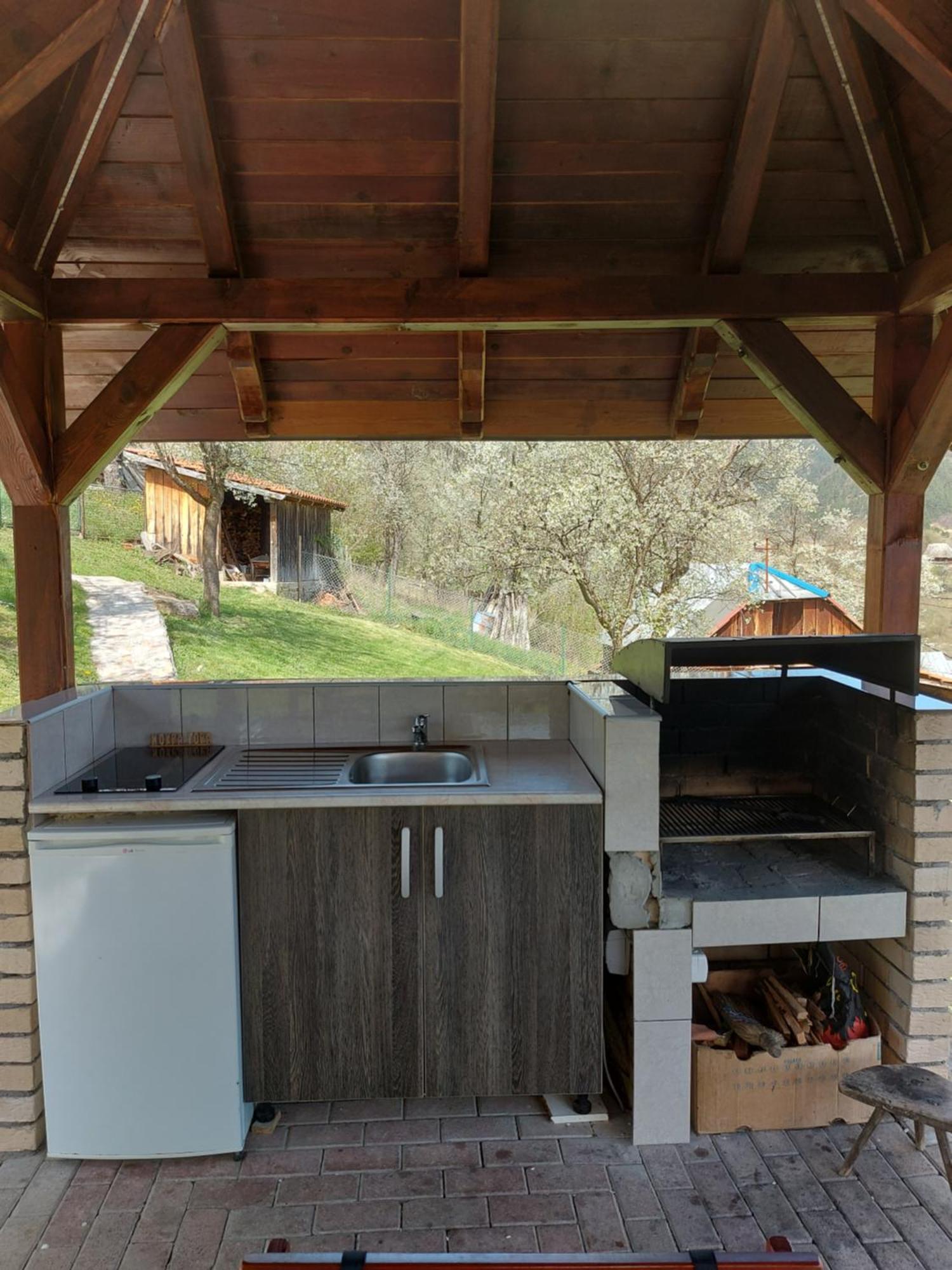 Ferienwohnung Ljubov Kutak Mokra Gora Exterior foto